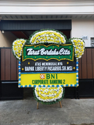 Papan Bunga Duka di Lamaran